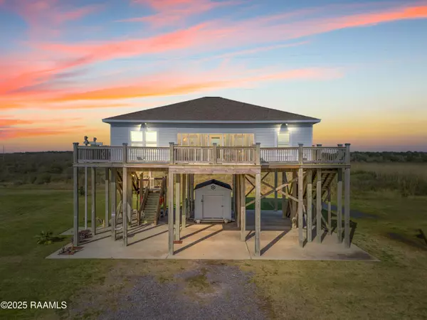 112 Pelican Beach, Cameron, LA 70631