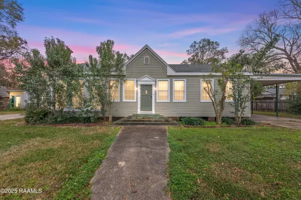 102 Indest, New Iberia, LA 70563