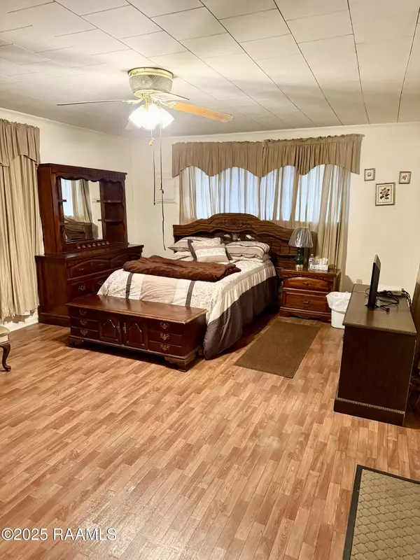 Baldwin, LA 70514,615 Rosebud ST