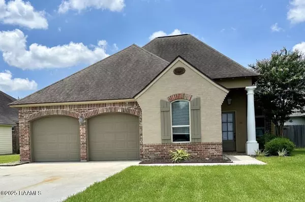 511 Cedar Lake, Youngsville, LA 70592