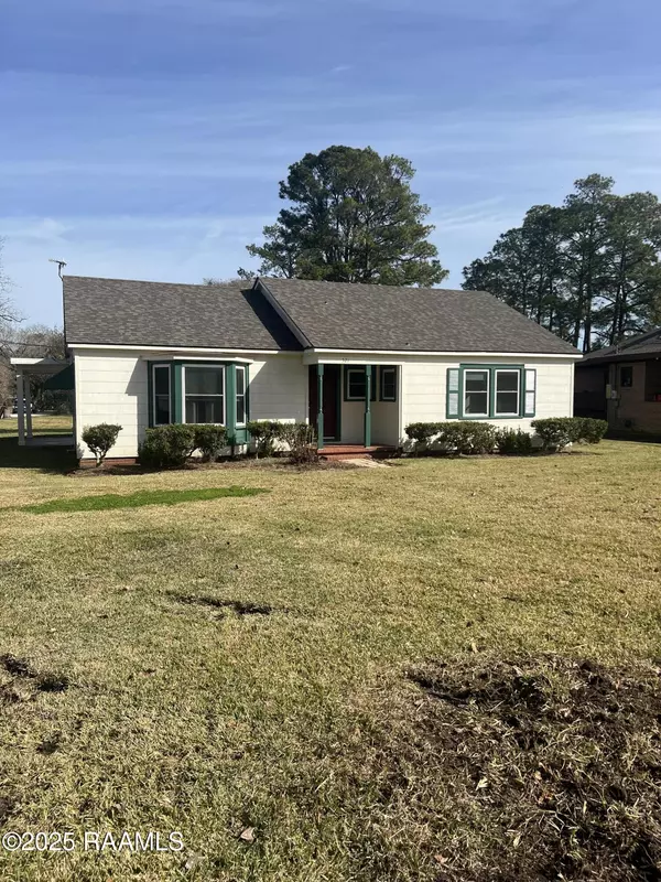 521 Loreauville, New Iberia, LA 70563