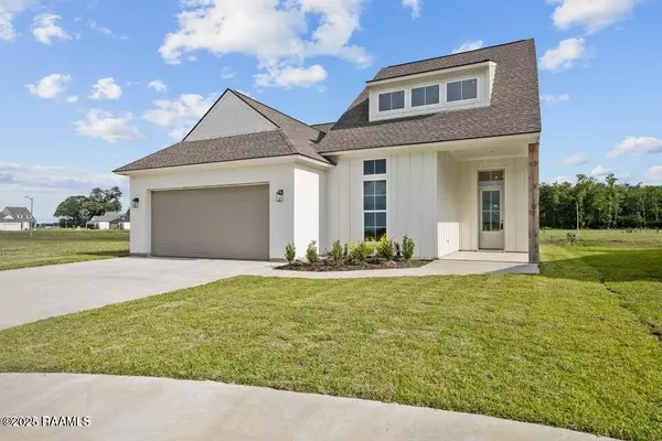 107 Bruges LN, Youngsville, LA 70592