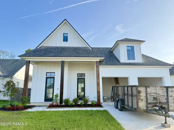 200 Cape Town AVE, Youngsville, LA 70592