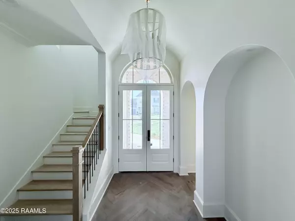 Youngsville, LA 70592,214 Sabal Grove LN