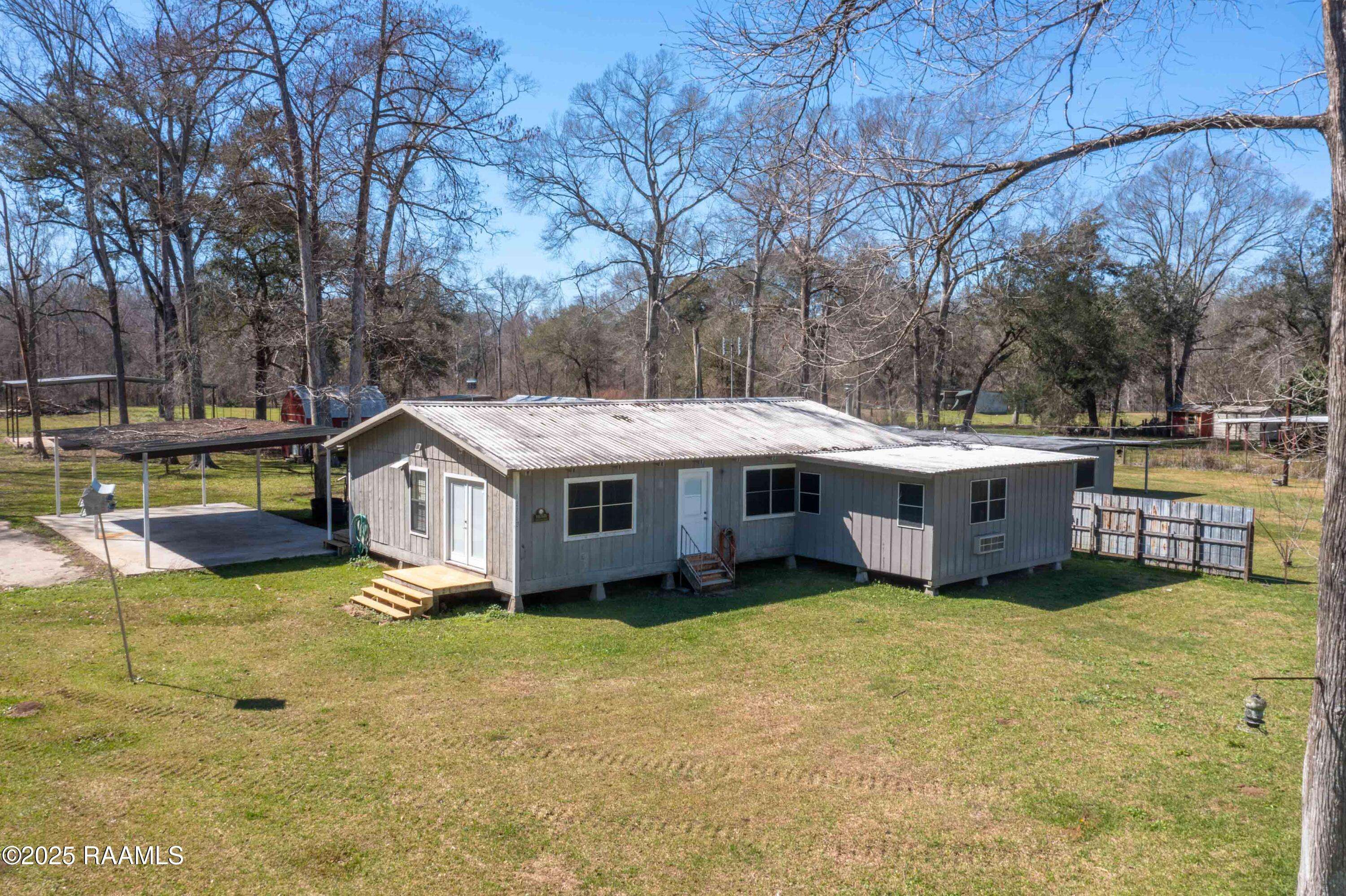 1076b Herman Dupuis RD, Breaux Bridge, LA 70517