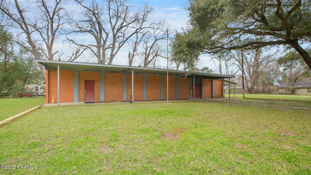 Lafayette, LA 70501,207 Pecan Orchard RD