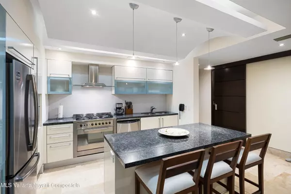 Puerto Vallarta, JALISCO,143 PASEO DE LAS CONCHAS CHINAS #304