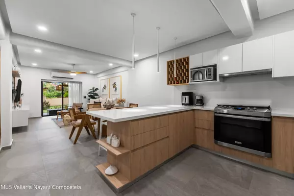 Puerto Vallarta, JALISCO,3 Paseo de la Marina Av. #101