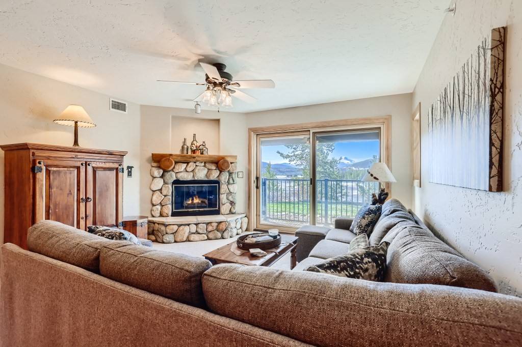 1620 Lakeview TER #102B, F R I S C O, CO 80443