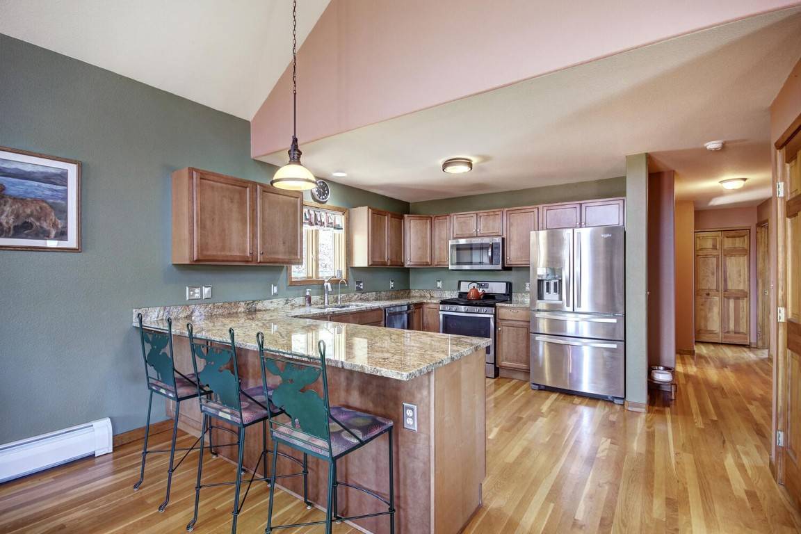 D I L L O N, CO 80435,281 Idlewild DR
