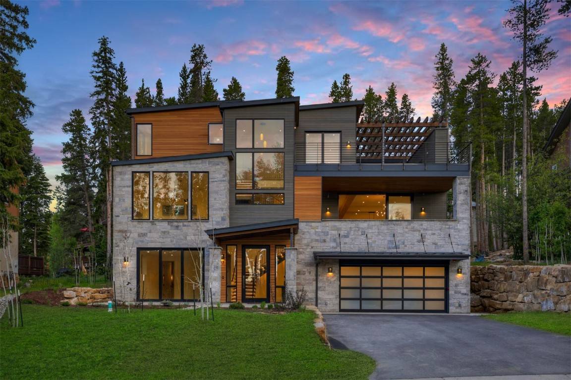 27 Boulder CIR, Breckenridge, CO 80424