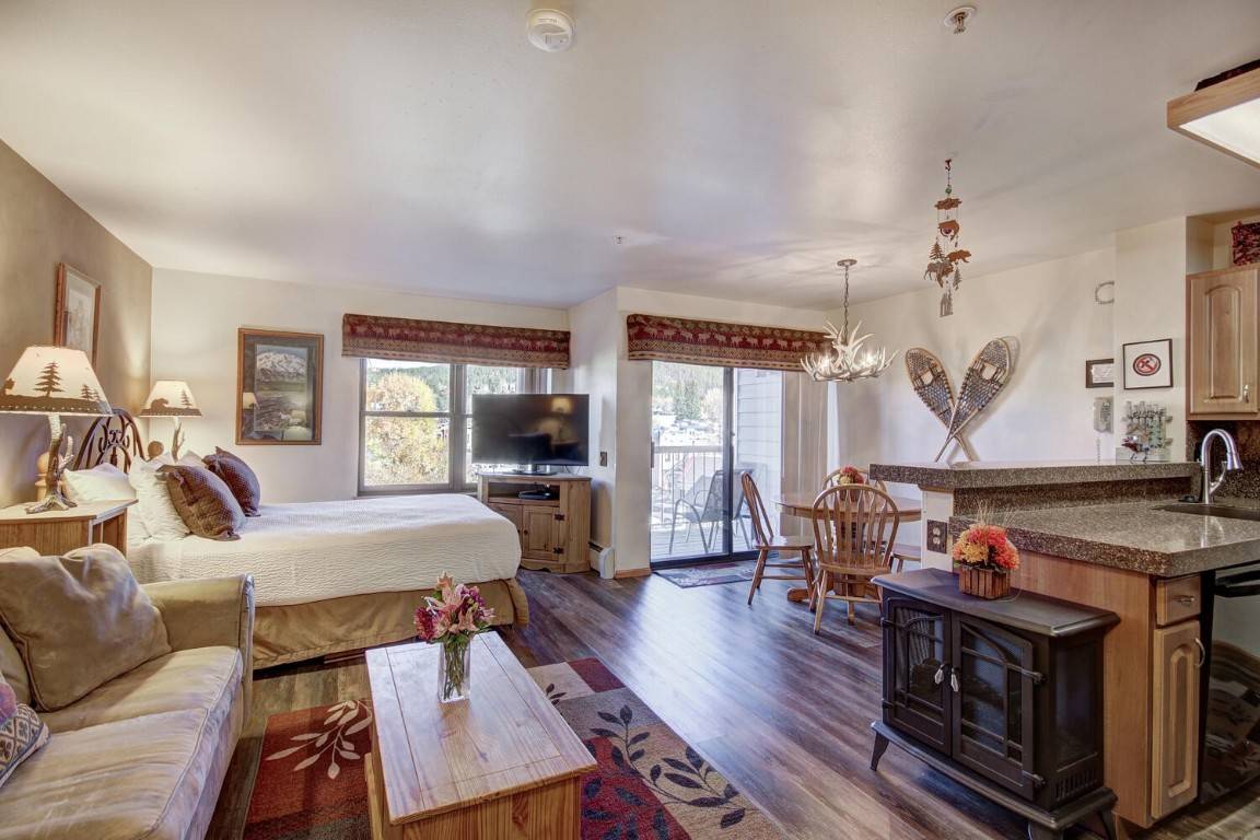 100 S Park AVE #207, B R E C K E N R I D G E, CO 80424