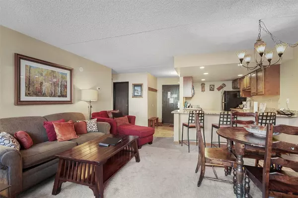 B R E C K E N R I D G E, CO 80424,601 Village RD #204