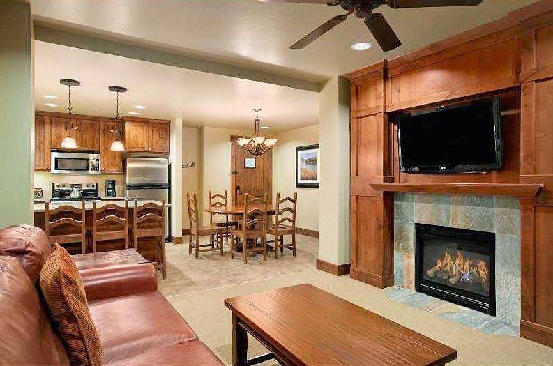 B R E C K E N R I D G E, CO 80424,1979 Ski Hill RD #1408A