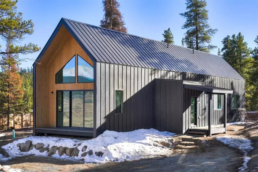 124 Peak View DR, L E A D V I L L E, CO 80461