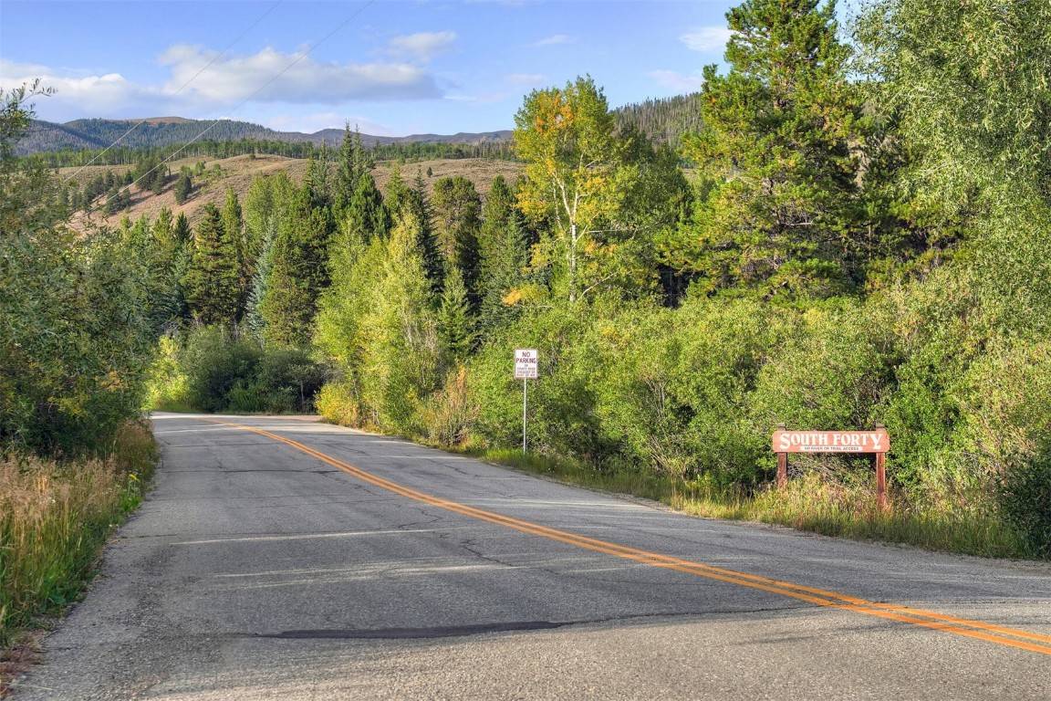 Silverthorne, CO 80498,237 S Hillside DR