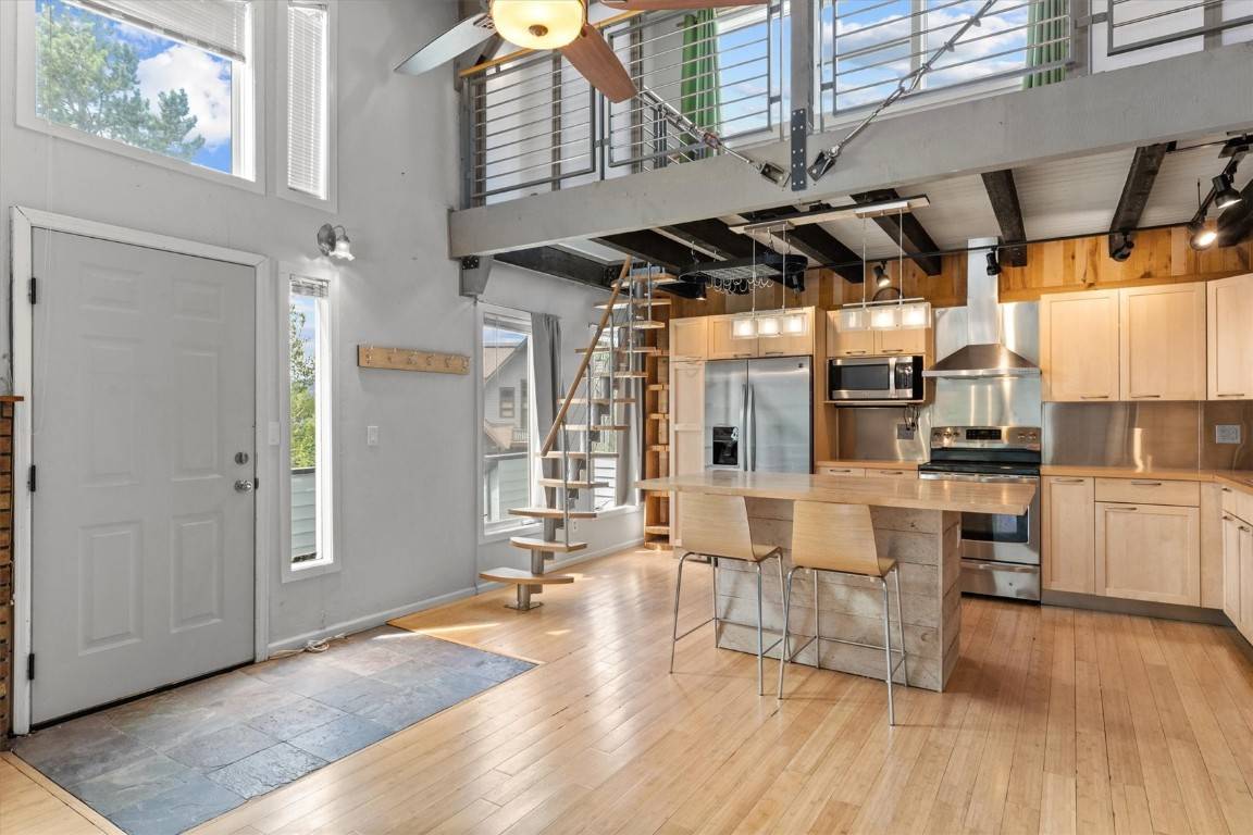 Steamboat  Springs, CO 80487,3020 Village DR #423