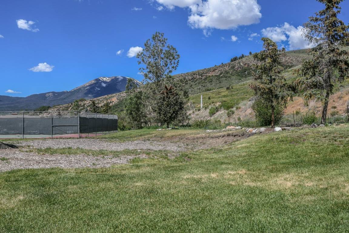 Dillon, CO 80435,675 Straight Creek DR #101