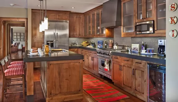 Steamboat Springs, CO 80487,2250 Apres Ski WAY #R-702