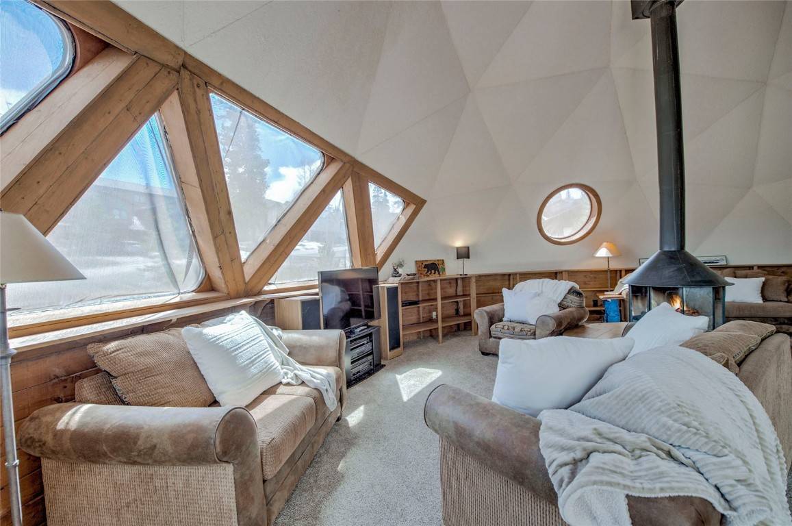 Silverthorne, CO 80498,233 Burgundy CIR