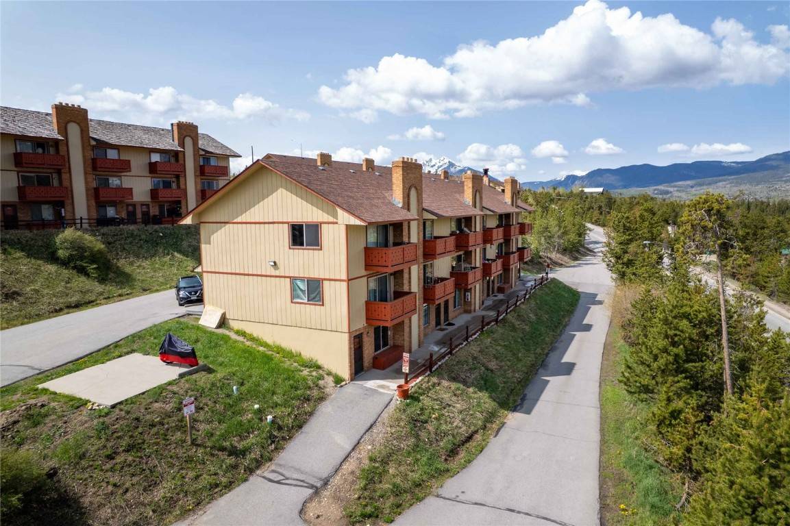 Dillon, CO 80435,180 Evergreen RD #105