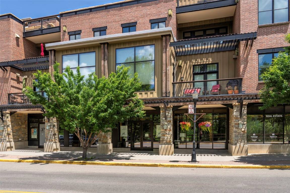Steamboat  Springs, CO 80487,35 5th ST #102