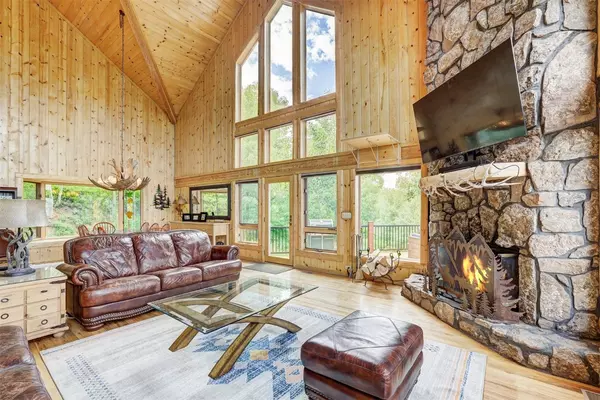 Silverthorne, CO 80498,801 Lakeview CIR