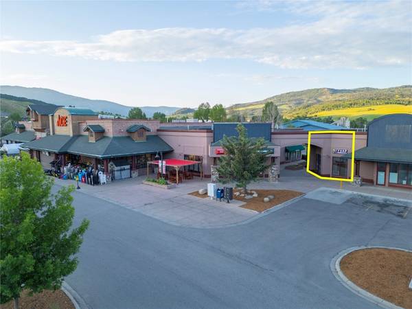 2201 Curve PLZ #A105, Steamboat  Springs, CO 80487