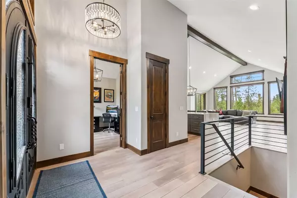 Silverthorne, CO 80498,456 Royal Red Bird DR