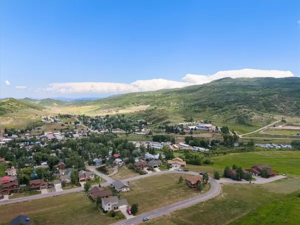 Oak  Creek, CO 80467,124 Oak Ridge CIR