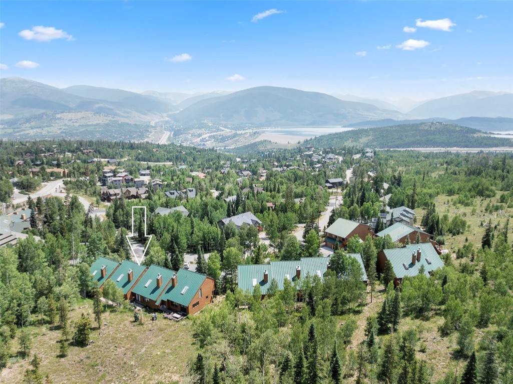 Silverthorne, CO 80498,132 Burgundy CIR #132