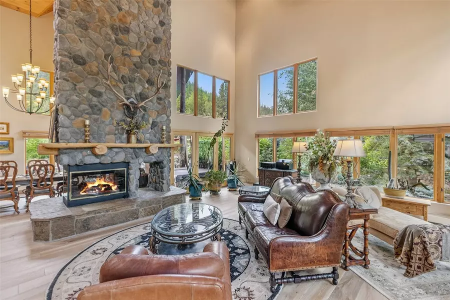 82 Saw Whiskers CIR, Keystone, CO 80435