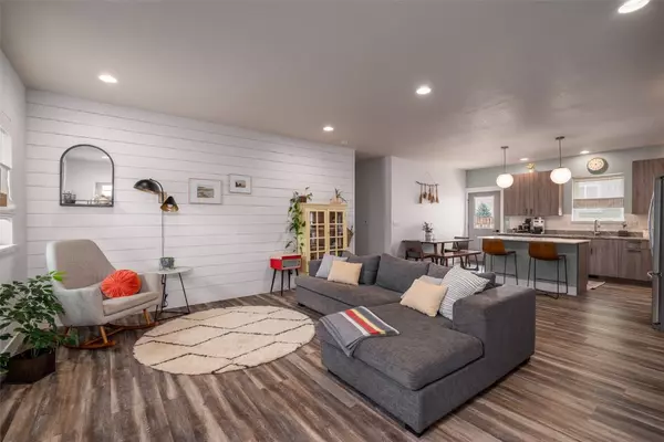 Hayden, CO 81639,981 Dry Creek South RD