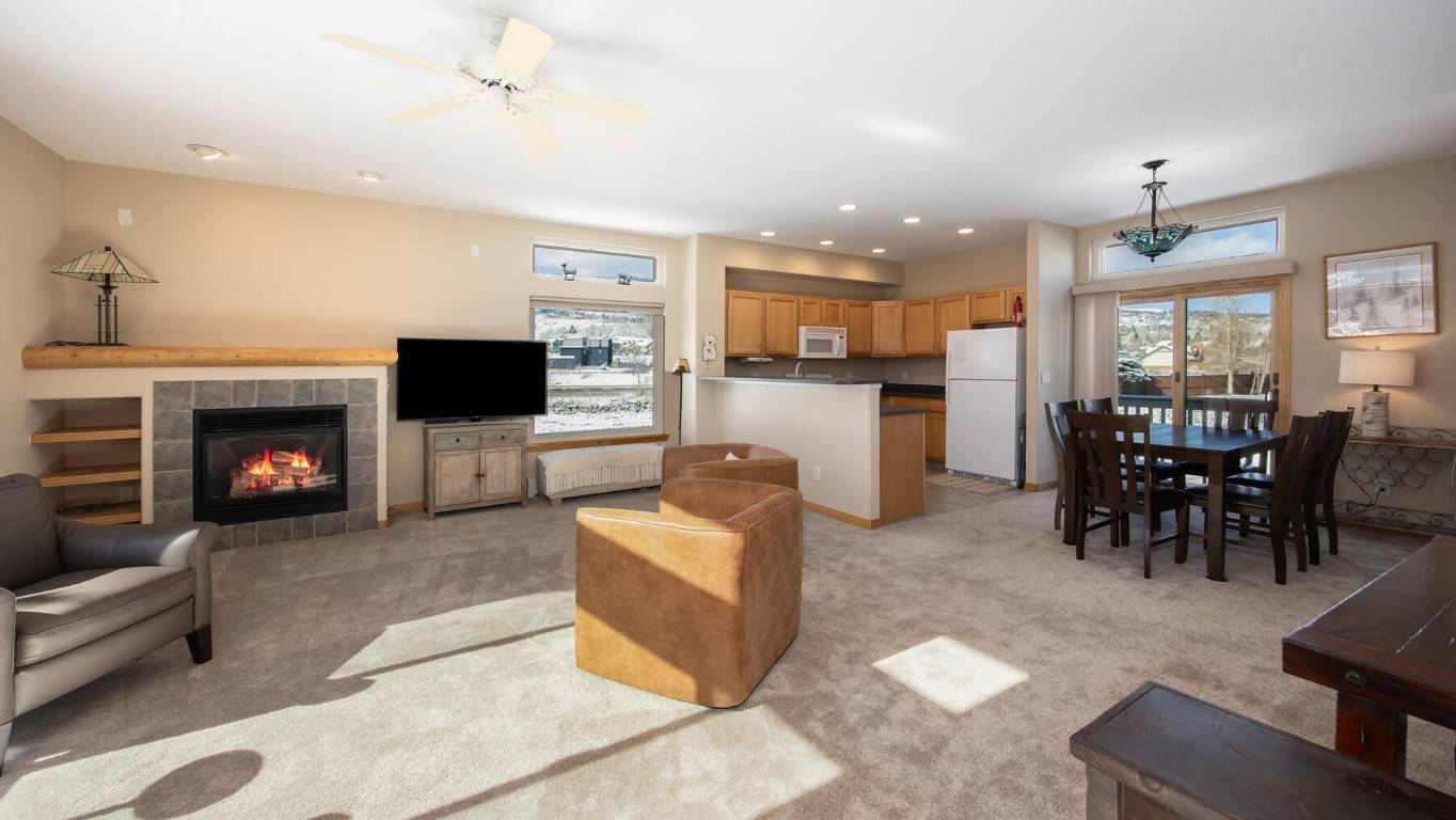 100 Mountain Vista LN #100, Silverthorne, CO 80498