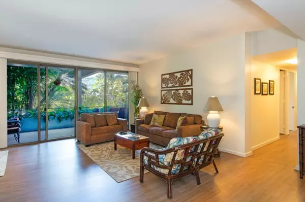 Honolulu, HI 96816,4999 Kahala AVE #141