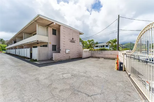 75 Kihapai ST #3, Kailua, HI 96734