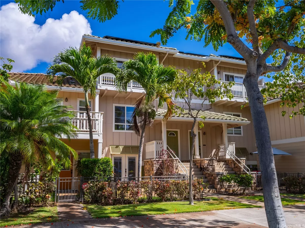 Kapolei, HI 96707,91-1180 Kakala ST #610