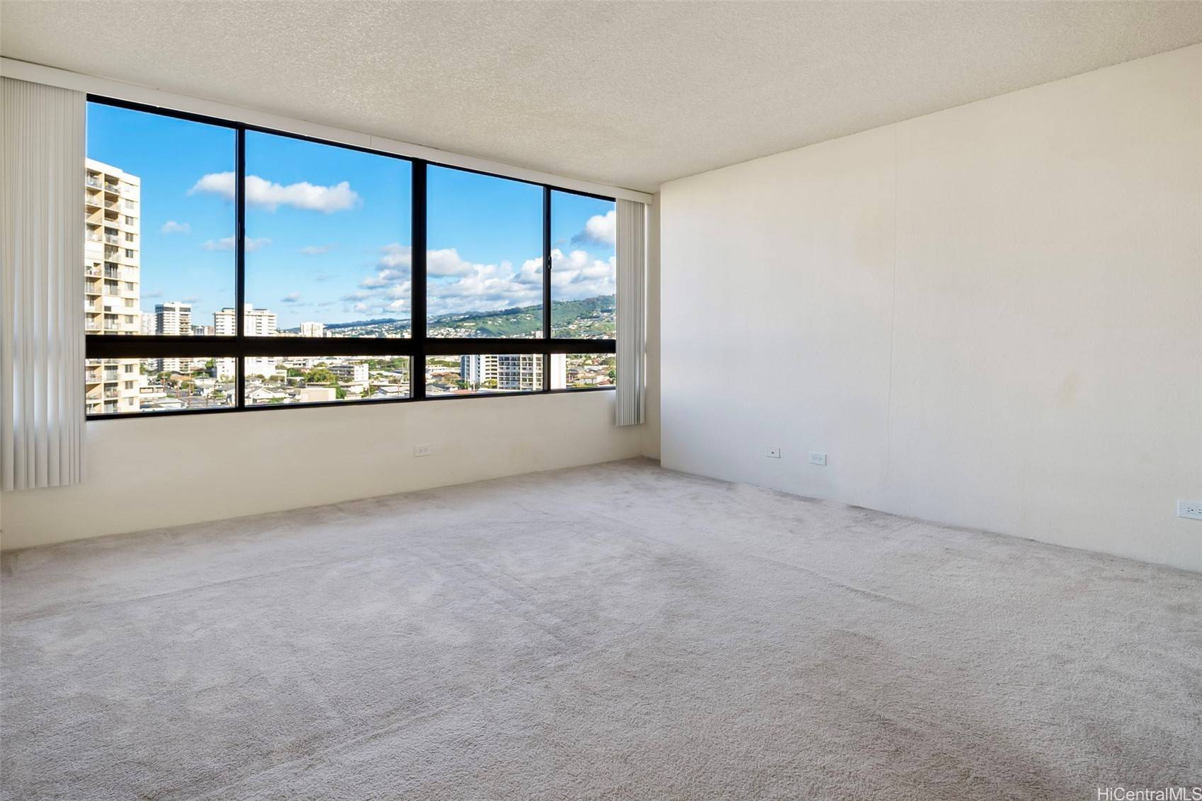 2499 Kapiolani BLVD #1002, Honolulu, HI 96826