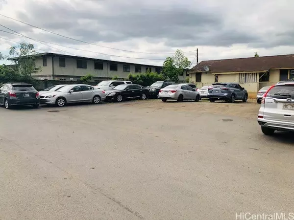 Waipahu, HI 96797,94-832 Awanei ST #B