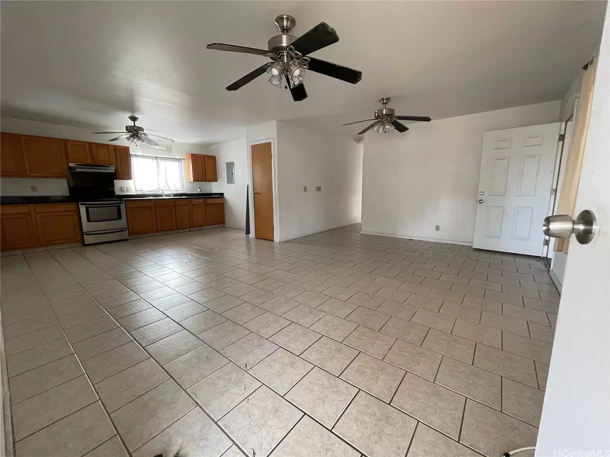 Pearl City, HI 96782,98-179 Kauhihau PL