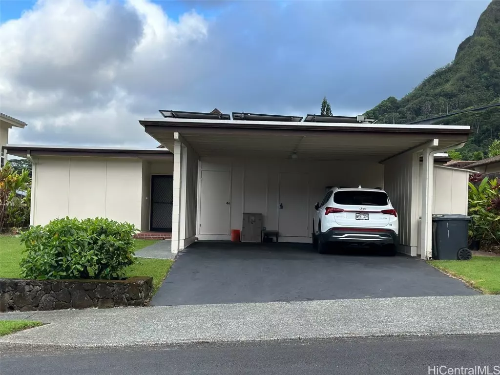 Kaneohe, HI 96744,46-462 Makena ST