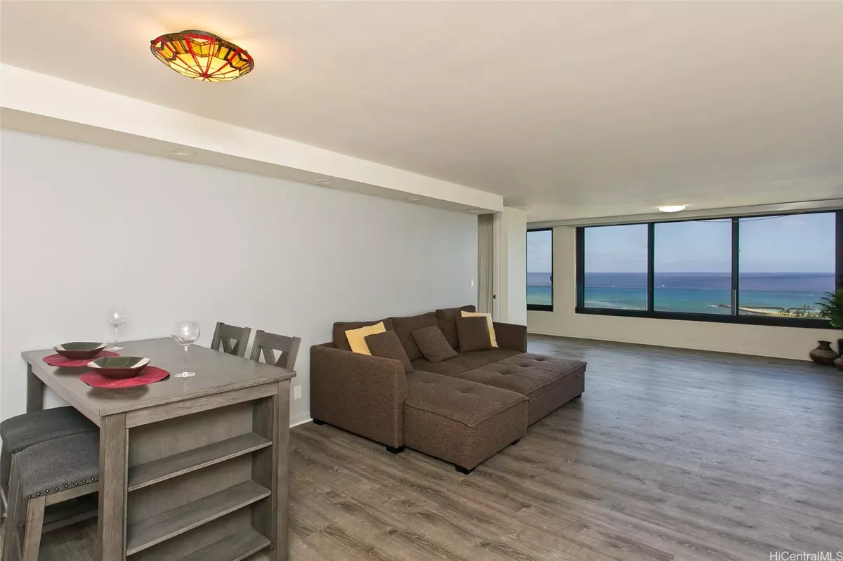 Honolulu, HI 96815,1600 Ala Moana BLVD #2808