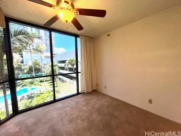 Honolulu, HI 96814,930 Kaheka ST #302