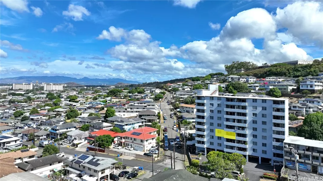 2001 Aupuni ST #402, Honolulu, HI 96817