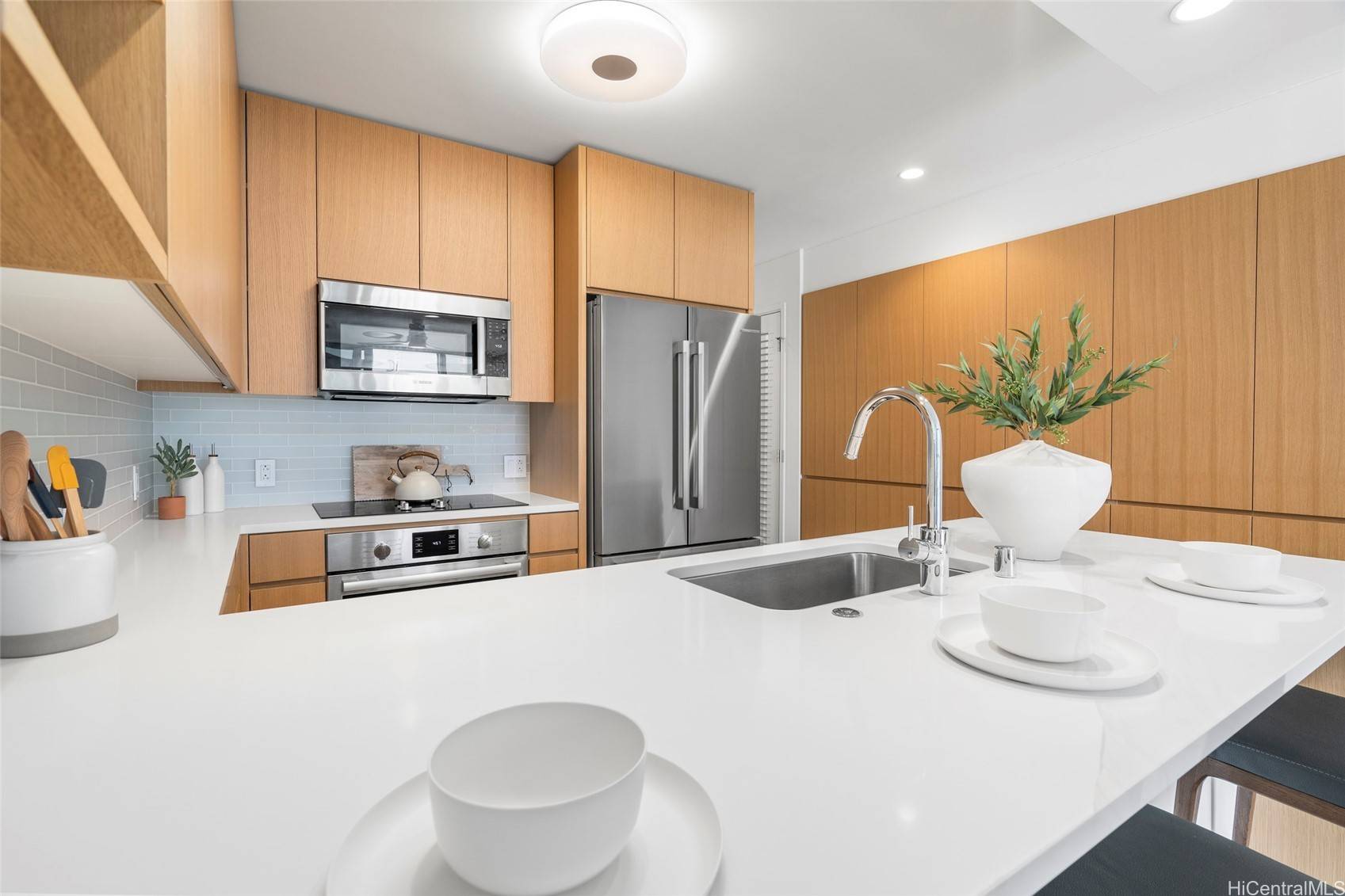 Honolulu, HI 96814,1388 Kapiolani BLVD #3309