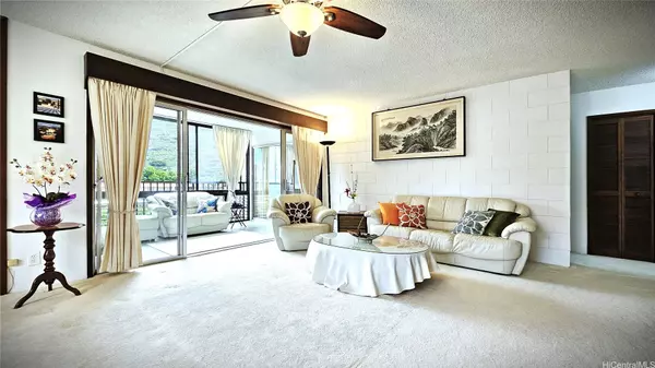 420 Haleloa PL #420B, Honolulu, HI 96821