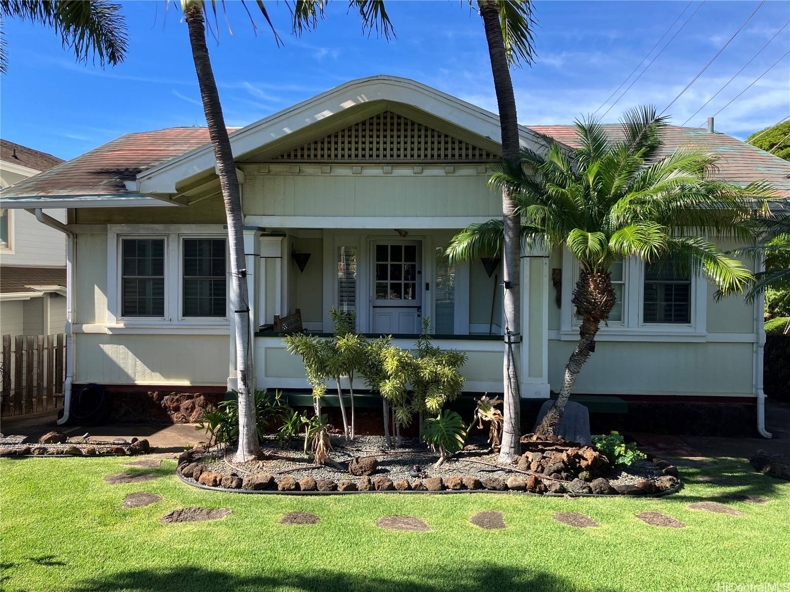 Honolulu, HI 96816,766 6th AVE