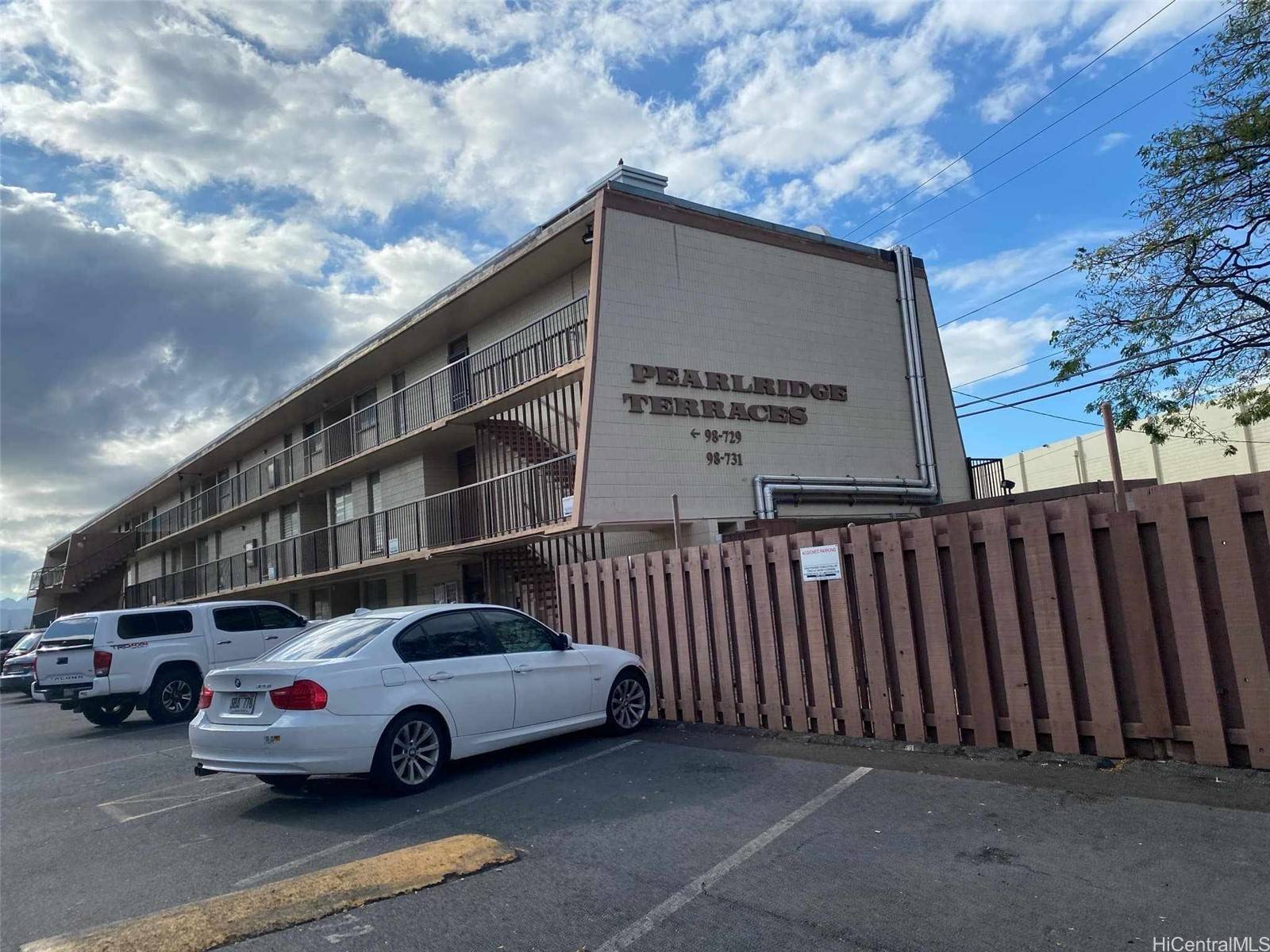 98-729 Moanalua LOOP #327, Aiea, HI 96701