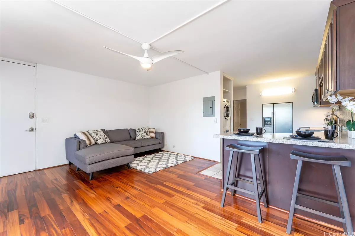 Honolulu, HI 96815,3006 Pualei CIR #A102