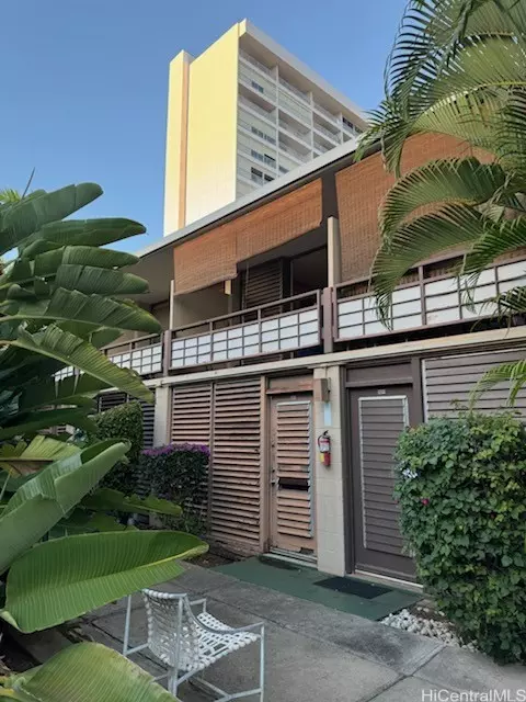 Honolulu, HI 96822,1700 Makiki ST #218
